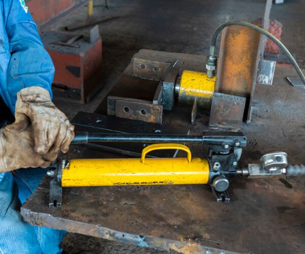 Hydraulic Cylinder Repair Services