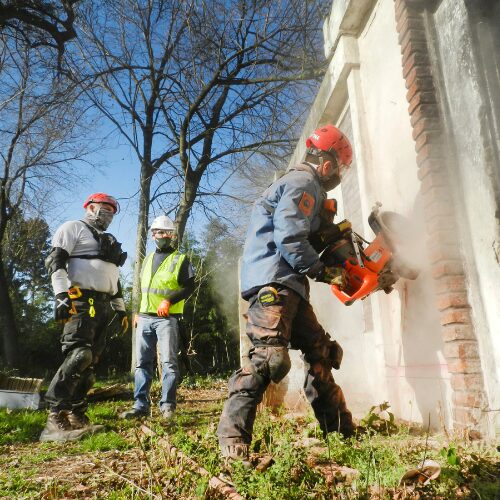 Essential Demolition Equipment: Excavator Rental with Demolition Tools, Grapples, and Concrete Solutions