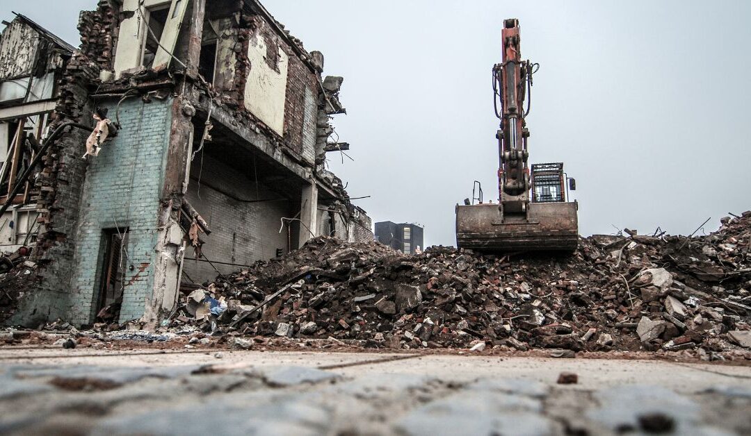 Expert Mobile Shears and Excavator Demolition Solutions in Ontario
