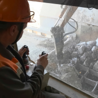 Hydraulic Hammer Repair